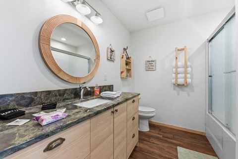 Tiny photo for 140720 Crescent Moon Drive, Crescent Lake, OR 97733 (MLS # 220213762)