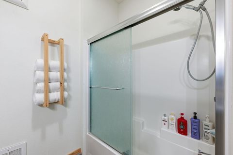 Tiny photo for 140720 Crescent Moon Drive, Crescent Lake, OR 97733 (MLS # 220213762)