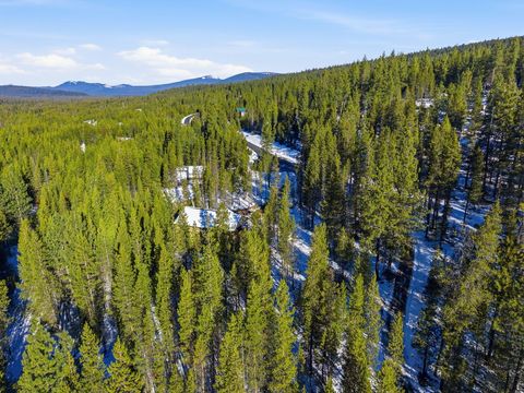 Tiny photo for 140720 Crescent Moon Drive, Crescent Lake, OR 97733 (MLS # 220213762)