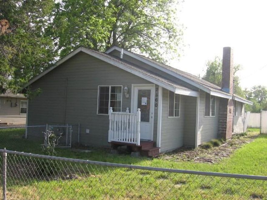 Great Home Both Cute And Functional! Lots Of Pluses To This Property Which Was Completely Remodeled In 2006 But Now Needs Just A Little Tlc. Large Living Room With Fireplace, Great Kitchen With Lots Of Cabinetry, Good-sized Bedrooms, And All With Vinyl Windows Too! Don't Miss This One - Priced To Sell!This Is A Fannie Mae Home Path Property. Seller Has Requested That All Offers Be Made Directly Thru The Homepath.Com Website. Only Realtors Are Eligible To Submit Offers. All Information Contained In The Mls Data Sheet Was Gathered From Public Sources. The Buyer Will Be Solely Responsible For Determining The Accuracy Before Relying Upon This Information.