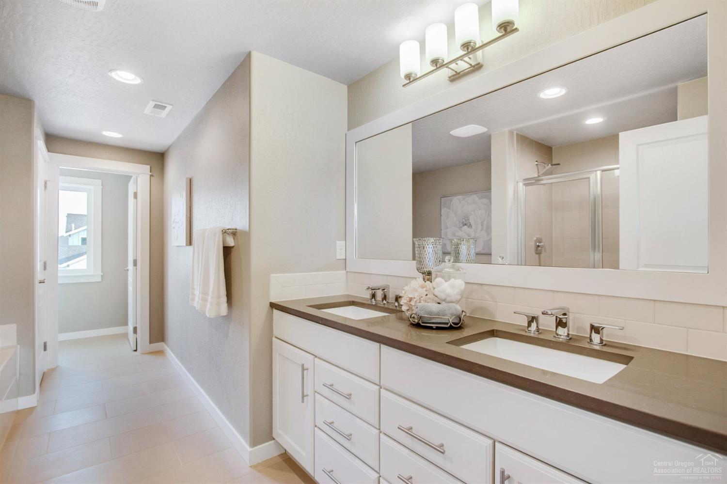 Emerald View Estates - Residential