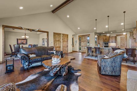 Tiny photo for 16593 SW Ranchview Road, Powell Butte, OR 97753 (MLS # 220209451)