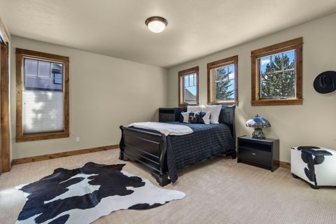Tiny photo for 16593 SW Ranchview Road, Powell Butte, OR 97753 (MLS # 220209451)