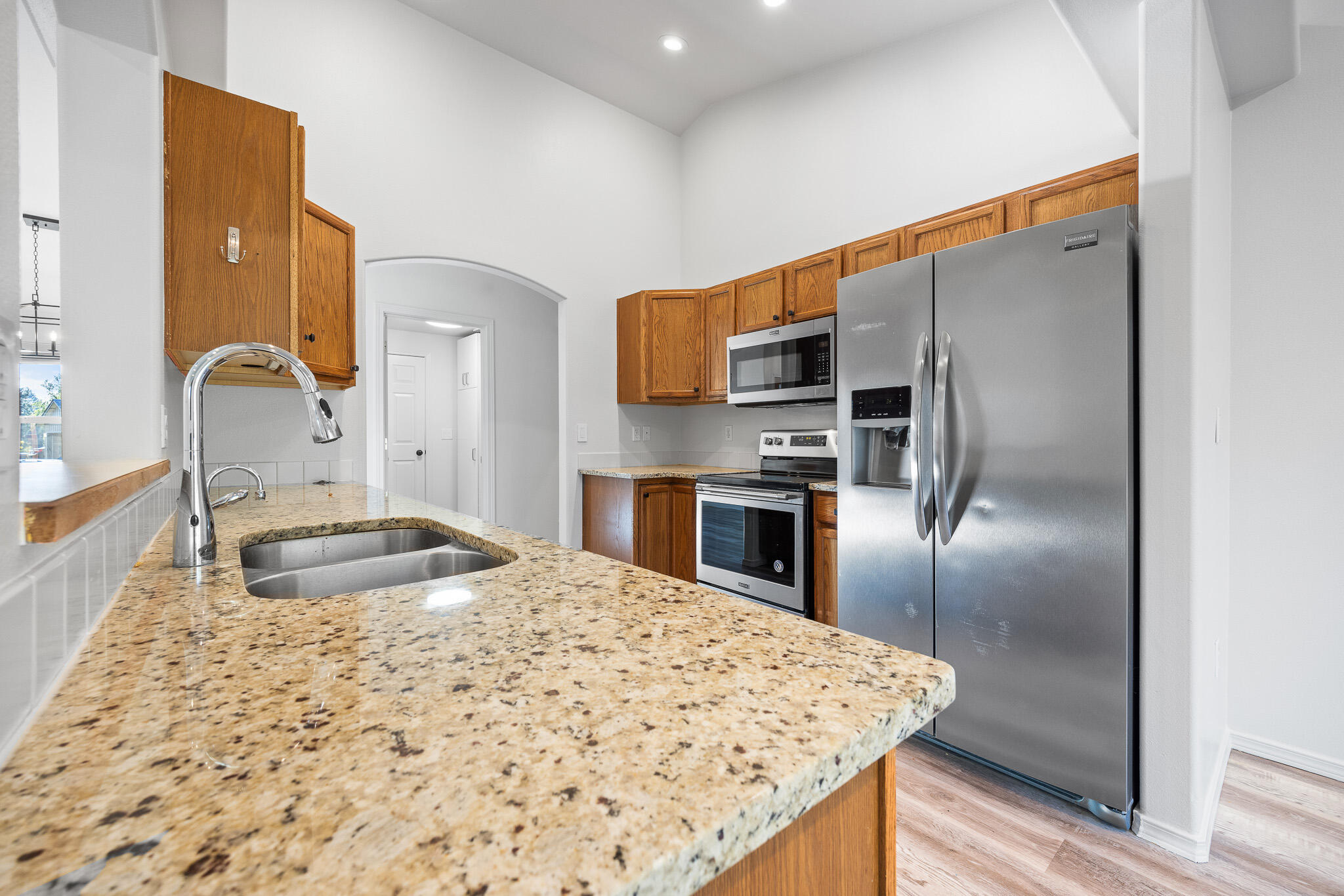 Deschutes River Cros - Residential