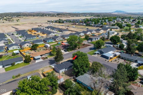 Tiny photo for 730 NE Lakeside Drive, Madras, OR 97741 (MLS # 220223461)