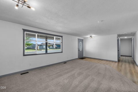 Tiny photo for 730 NE Lakeside Drive, Madras, OR 97741 (MLS # 220223461)