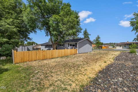 Tiny photo for 730 NE Lakeside Drive, Madras, OR 97741 (MLS # 220223461)