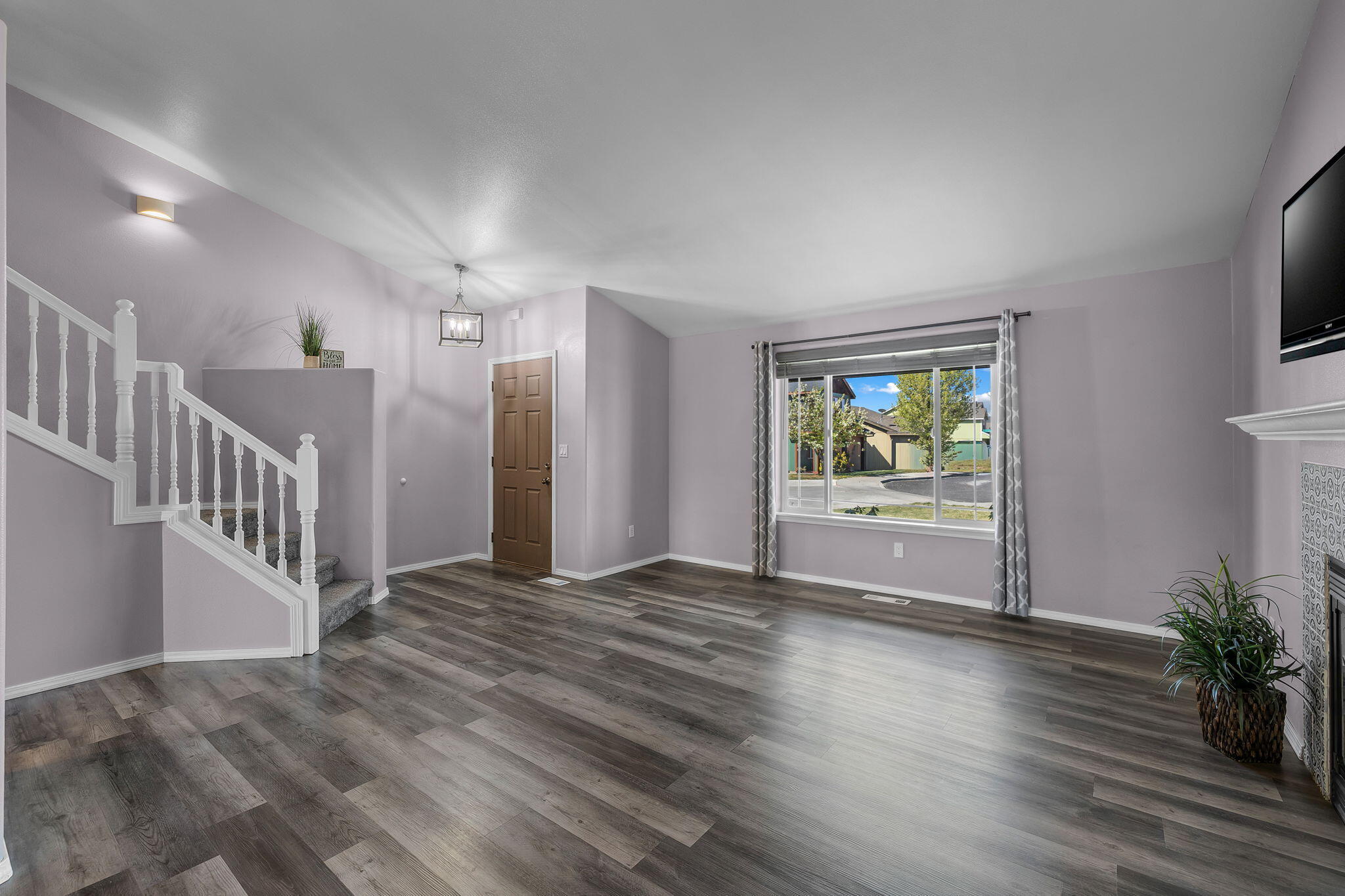 628 NW Green Forest Circle