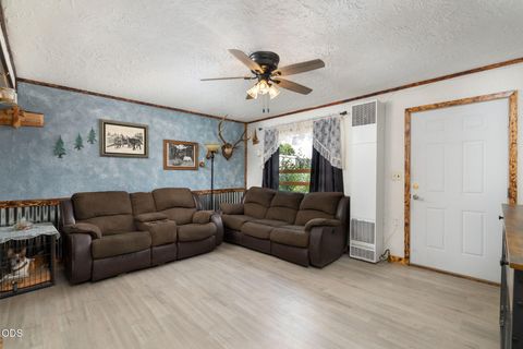 Tiny photo for 1310 NW Dodson Drive, Prineville, OR 97754 (MLS # 220224514)