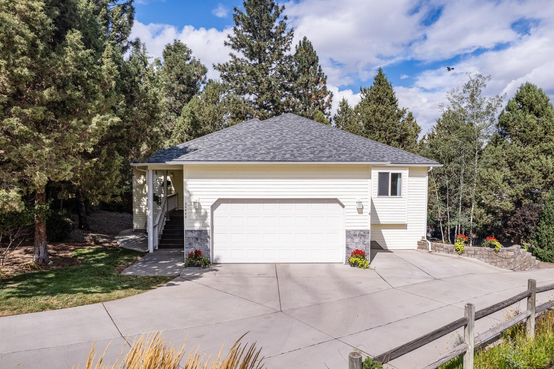 Chloe Estates - Residential