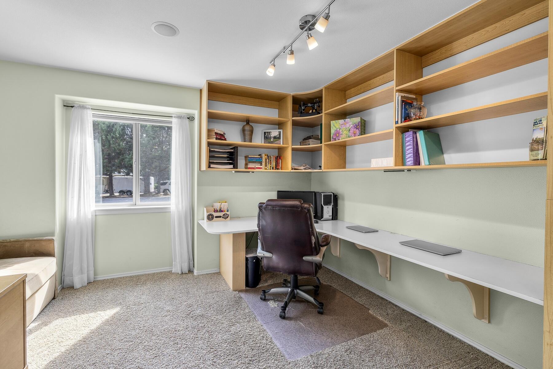 Chloe Estates - Residential