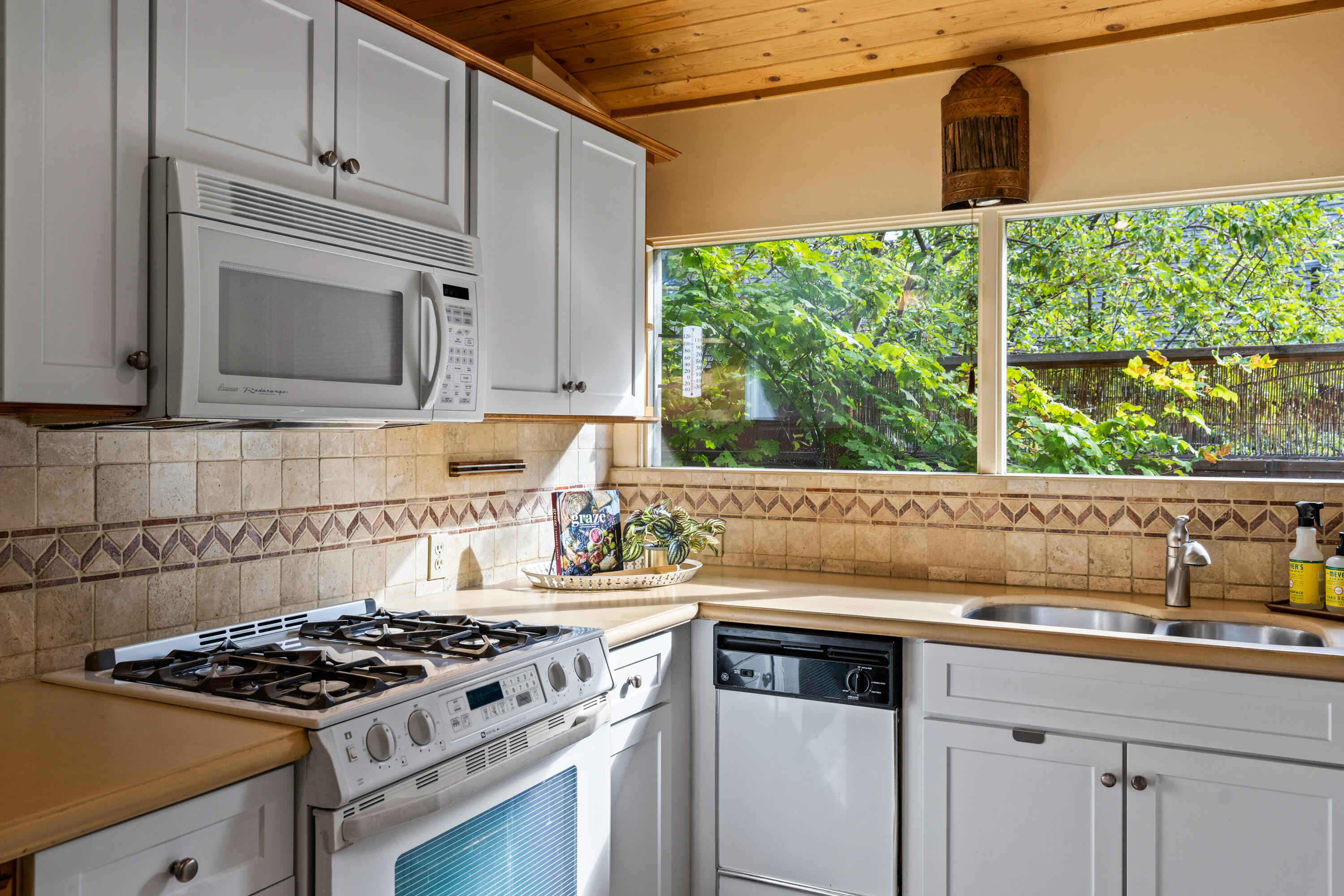 Bonne Home - Residential