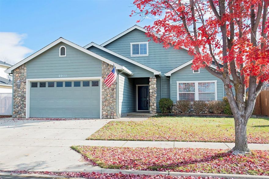 Beautiful Custom-Built home in the very desirable Griffin Creek area. With 4 bedrooms and 3 full baths, this lovely 2 story home is perfect for those looking for a little extra room. The main floor includes the kitchen, living room, dining, 2 bedrooms, and the huge master suite. The 2nd story has it's own full bathroom offering a variety of options including a separate bedroom, a 2-family setup, a home business/office, game room, crafting space and more. Open floor plan, spacious main-level master with walk-in closet, 2 sinks, walk in shower and more. Finished 2-car garage. Large RV parking behind the gate w/ full hook-ups. Outside is landscaped front & back w/ timed sprinklers, fenced backyard, raised garden beds & benches for entertaining. Very well maintained and clean. Come see it today!