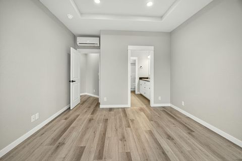 Tiny photo for 3735 Carlin Drive, Medford, OR 97504 (MLS # 220211976)