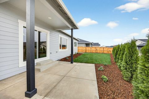 Tiny photo for 3735 Carlin Drive, Medford, OR 97504 (MLS # 220211976)