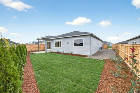 Tiny photo for 3735 Carlin Drive, Medford, OR 97504 (MLS # 220211976)