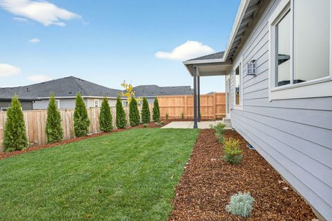Tiny photo for 3735 Carlin Drive, Medford, OR 97504 (MLS # 220211976)