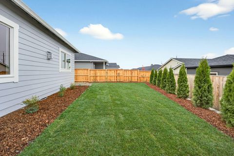 Tiny photo for 3735 Carlin Drive, Medford, OR 97504 (MLS # 220211976)