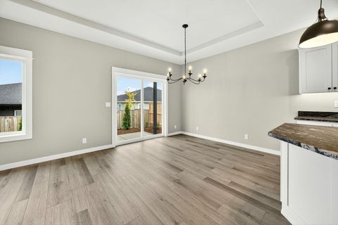 Tiny photo for 3735 Carlin Drive, Medford, OR 97504 (MLS # 220211976)