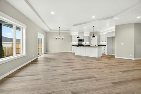 Tiny photo for 3735 Carlin Drive, Medford, OR 97504 (MLS # 220211976)