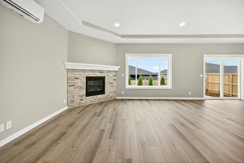 Tiny photo for 3735 Carlin Drive, Medford, OR 97504 (MLS # 220211976)