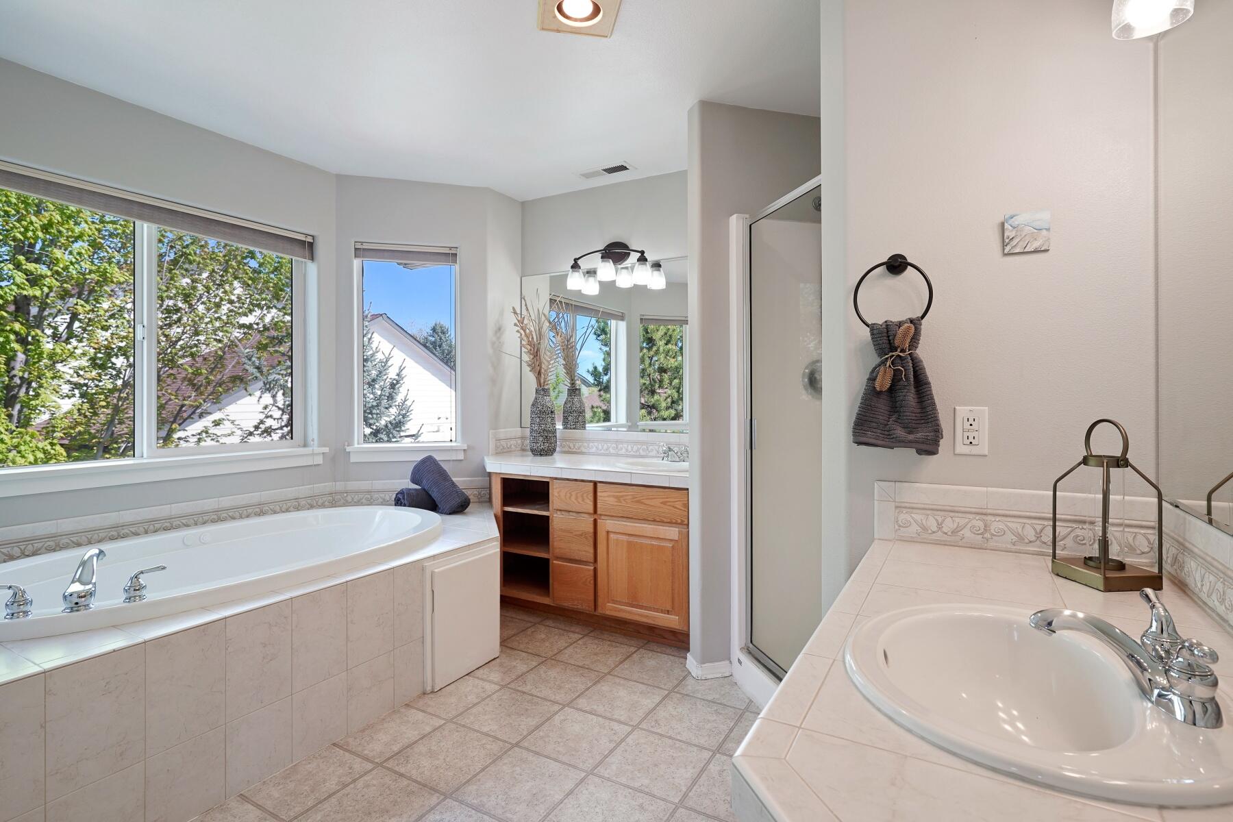 Hollow Pine Estate - Residential