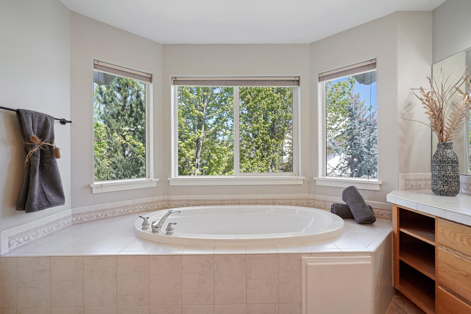 Hollow Pine Estate - Residential