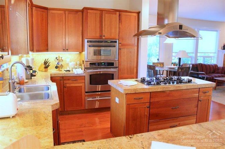 Broken Top - Residential