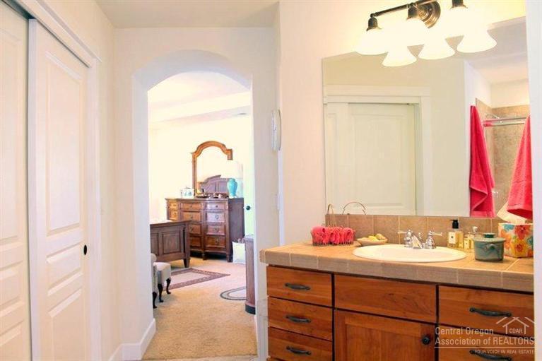 Broken Top - Residential