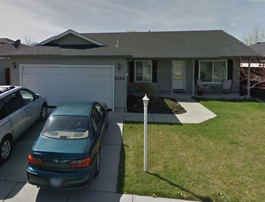 Home offers nice open floor plan, wood floors, vaulted ceilings and walk-in closet plus covered front porch, large trex deck out back and nice size yard. Located in family friendly neighborhood with community pool, club house, tennis courts and more.