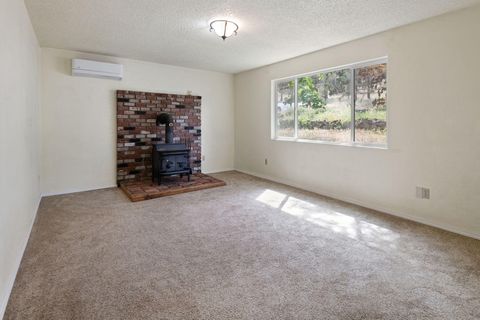 Tiny photo for 2158 NW Century Drive, Prineville, OR 97754 (MLS # 220221345)