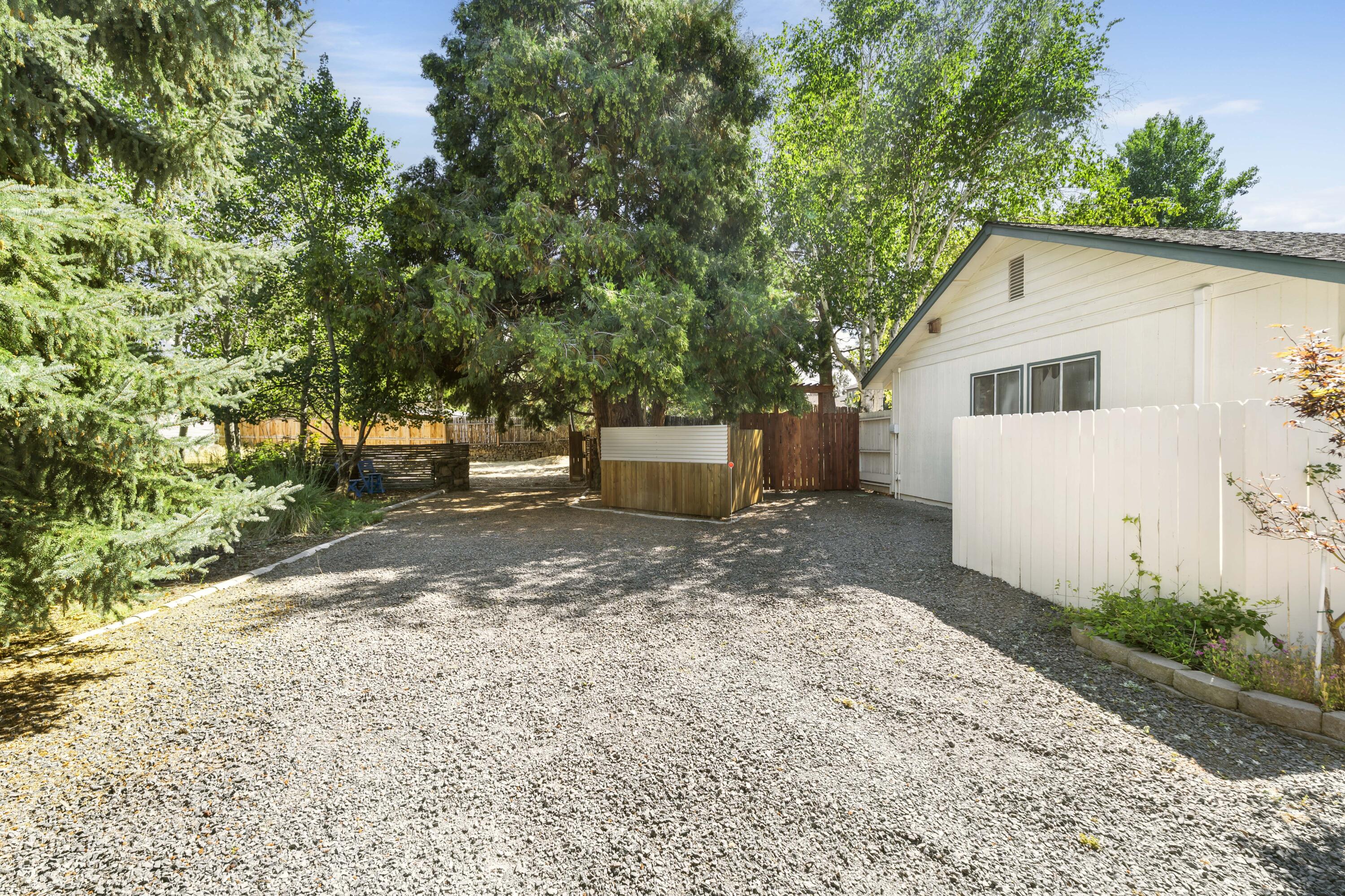 21081 Gardenia Avenue