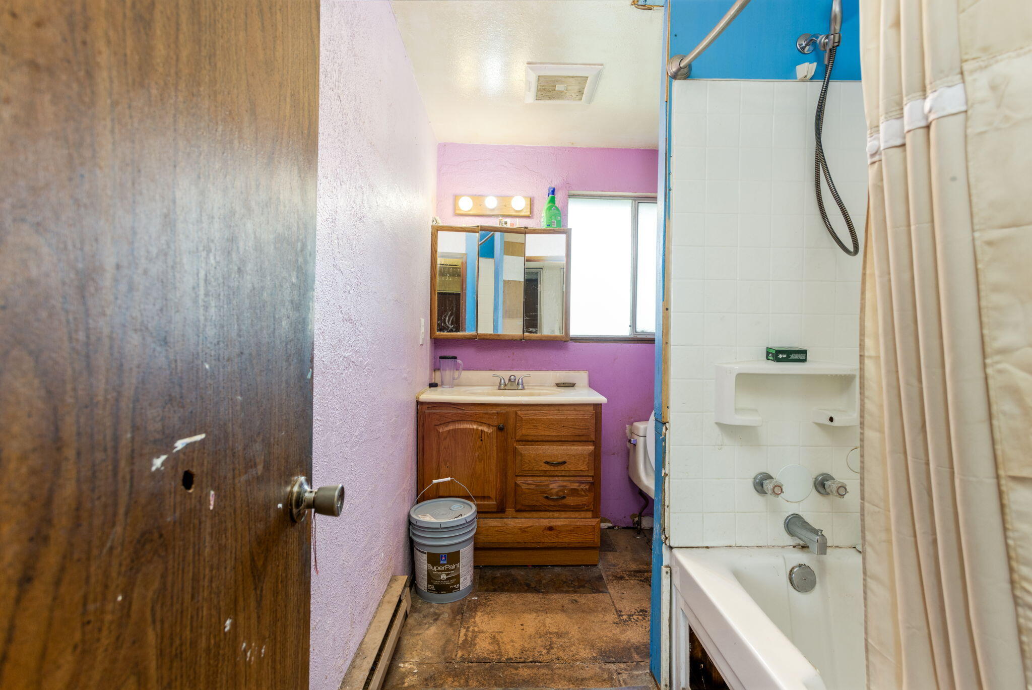 South Moreland Acres - Residential