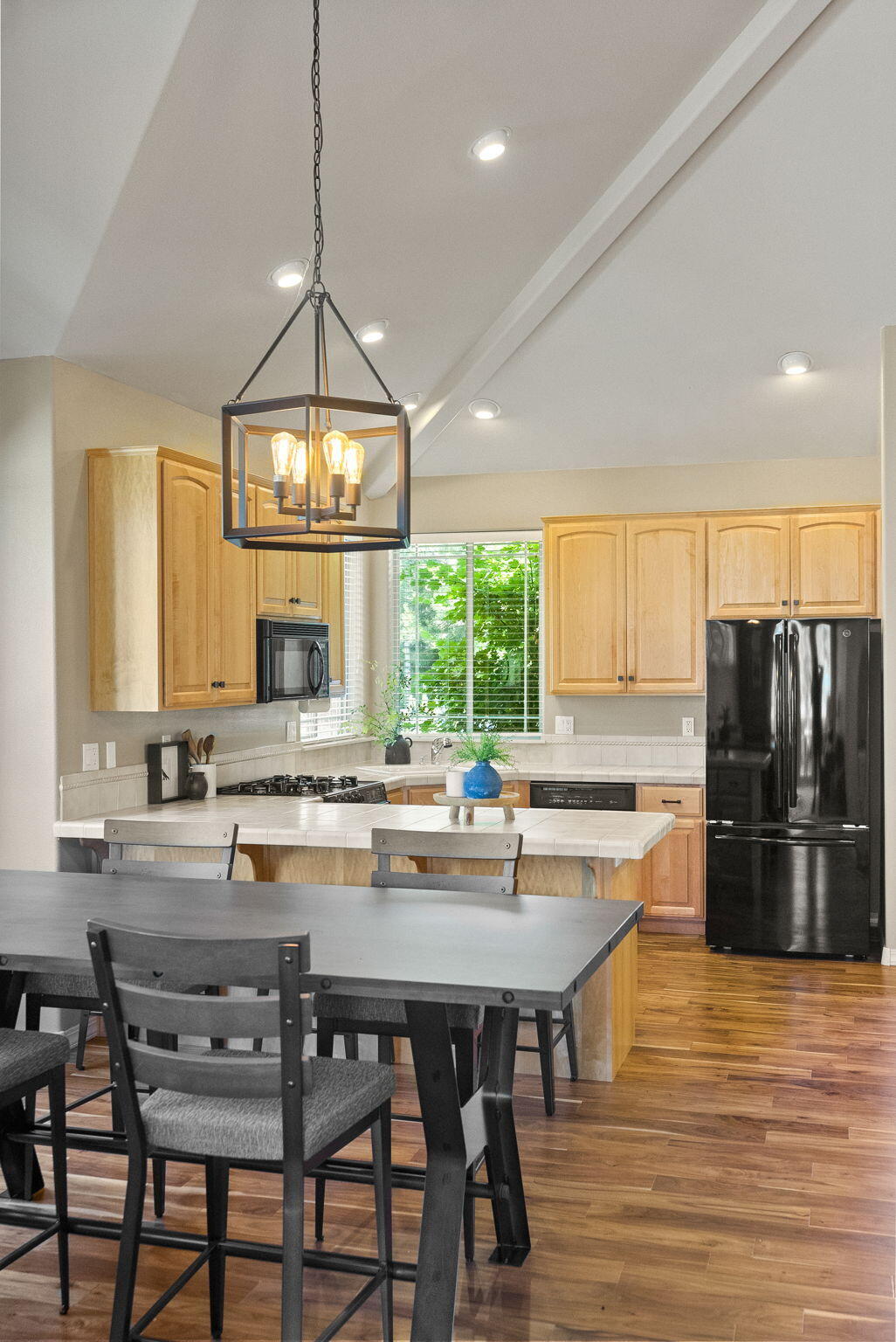 Broken Top - Residential