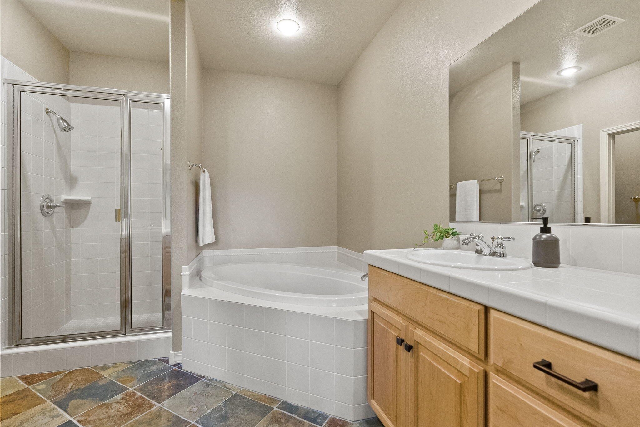 Broken Top - Residential