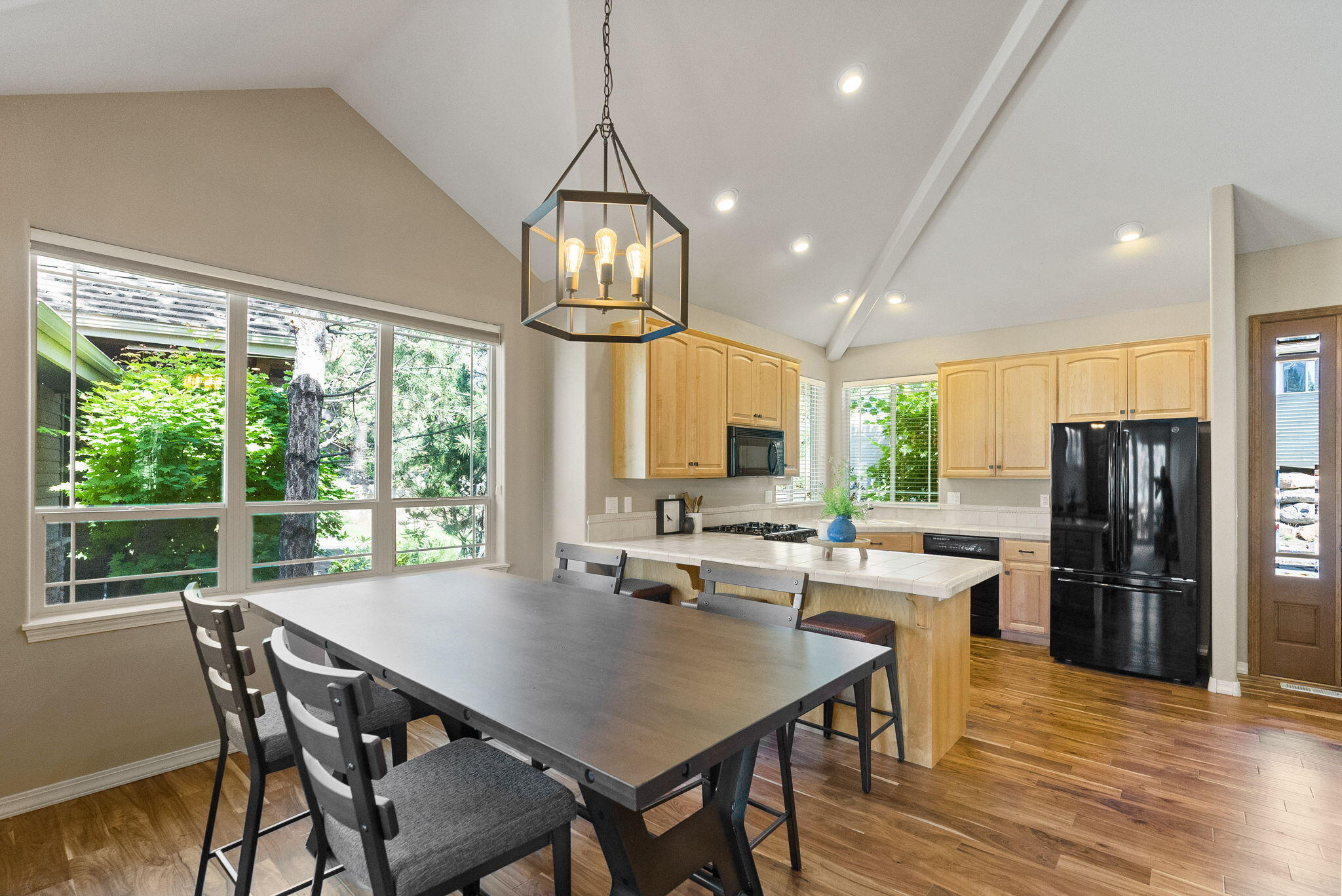 Broken Top - Residential