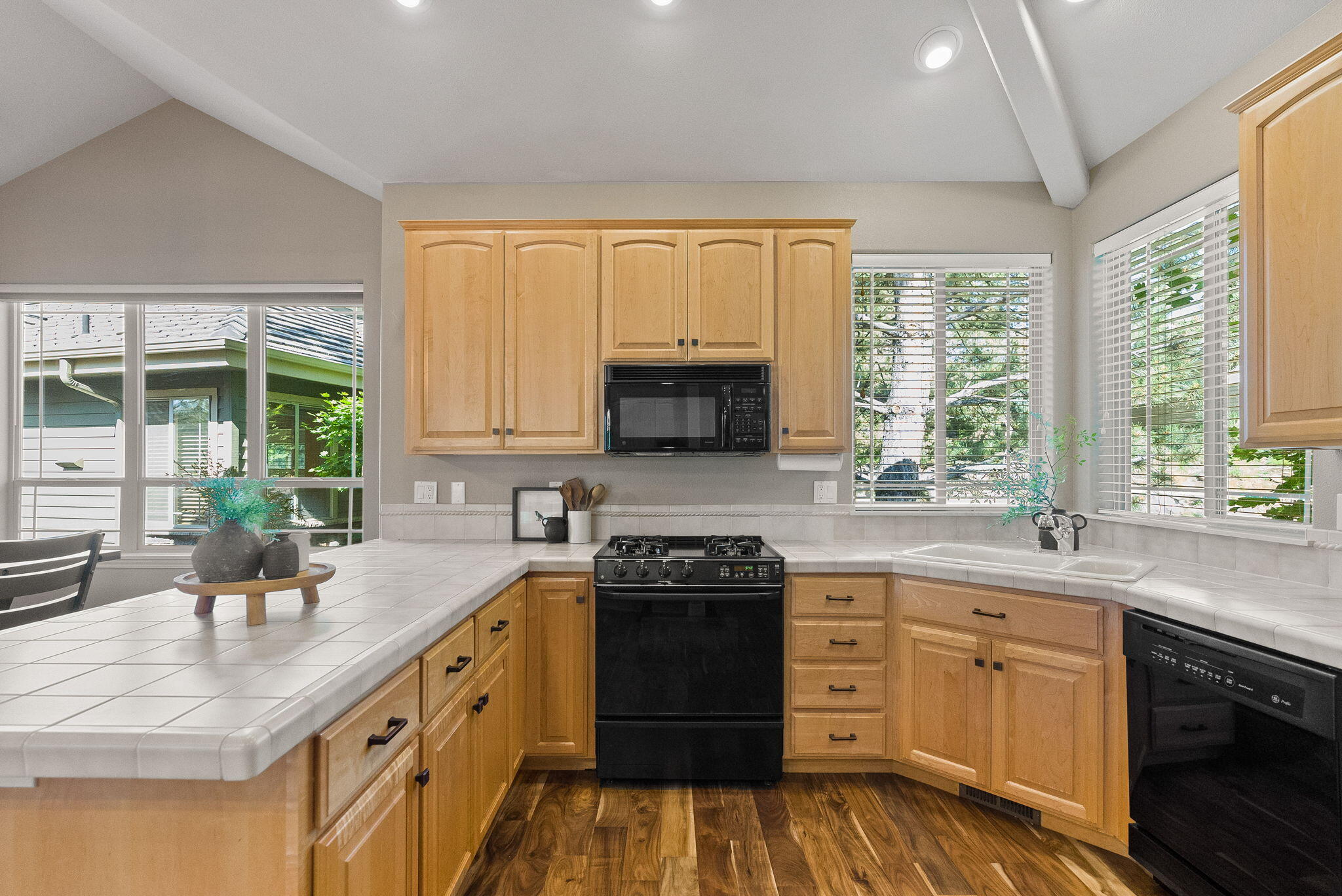 Broken Top - Residential