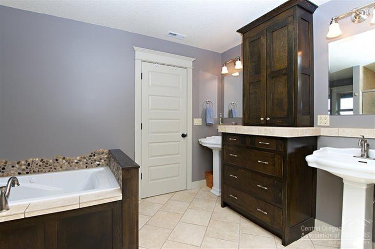 Mountain Ridge Est. - Residential