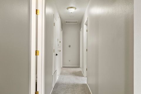 Tiny photo for 4816 Sumac Avenue, Klamath Falls, OR 97603 (MLS # 220216912)