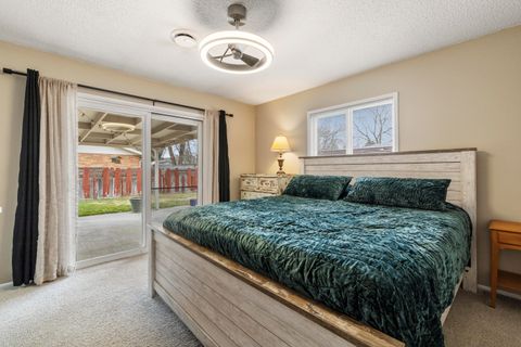 Tiny photo for 4816 Sumac Avenue, Klamath Falls, OR 97603 (MLS # 220216912)