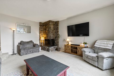 Tiny photo for 4816 Sumac Avenue, Klamath Falls, OR 97603 (MLS # 220216912)
