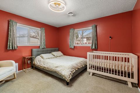 Tiny photo for 4816 Sumac Avenue, Klamath Falls, OR 97603 (MLS # 220216912)