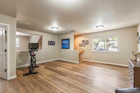 Tiny photo for 51874 Trapper George Lane, La Pine, OR 97739 (MLS # 220221872)