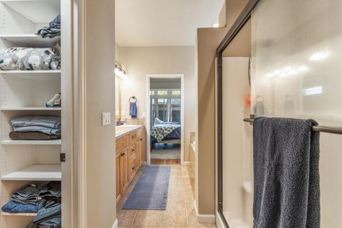Tiny photo for 51874 Trapper George Lane, La Pine, OR 97739 (MLS # 220221872)
