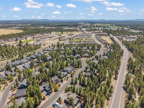 Tiny photo for 51874 Trapper George Lane, La Pine, OR 97739 (MLS # 220221872)