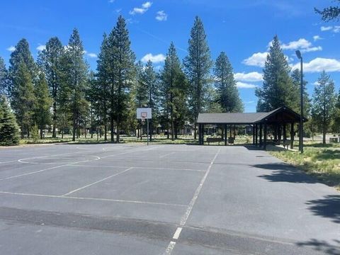 Tiny photo for 51874 Trapper George Lane, La Pine, OR 97739 (MLS # 220221872)