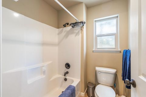 Tiny photo for 51874 Trapper George Lane, La Pine, OR 97739 (MLS # 220221872)
