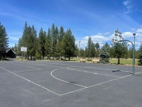 Tiny photo for 51874 Trapper George Lane, La Pine, OR 97739 (MLS # 220221872)