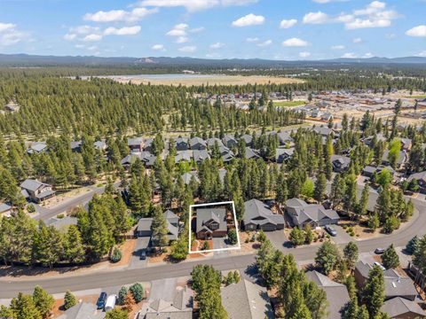 Tiny photo for 51874 Trapper George Lane, La Pine, OR 97739 (MLS # 220221872)