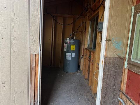 Tiny photo for 25820 Sprague River Road, Sprague River, OR 97639 (MLS # 220213672)